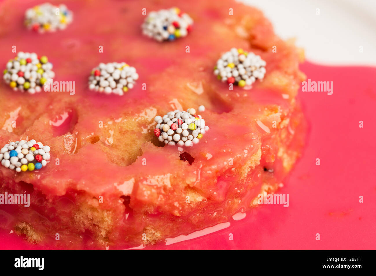 Kuchen mit Zuckerguss und Schokolade Stock Photo