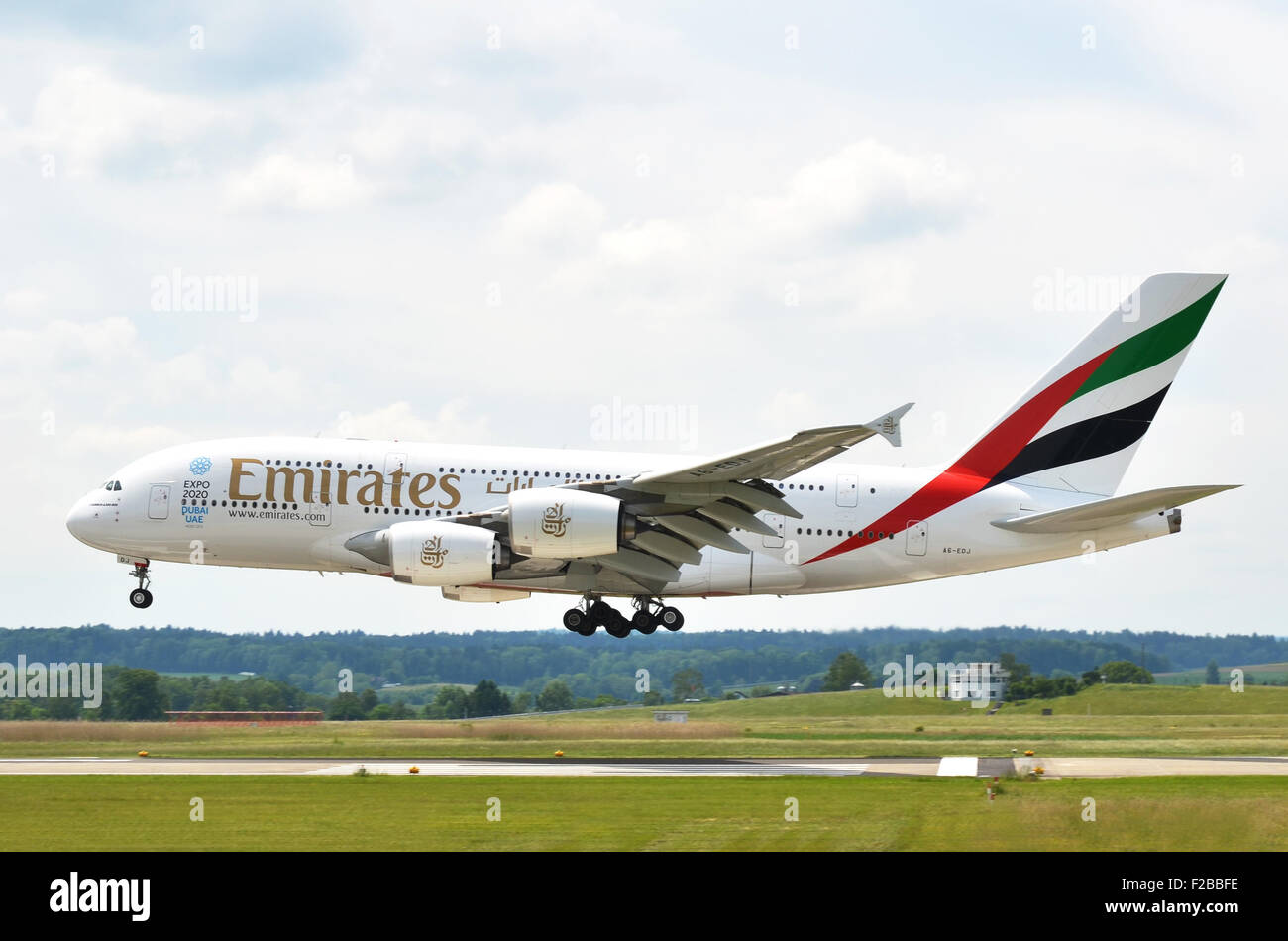 Zurich Switzerland May 25 2014 Airbus A380 Emirates Landing In
