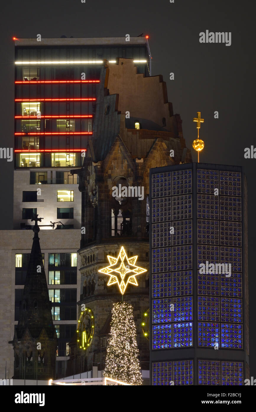 Kaiser-Wilhelm-Gedaechtniskirche Memorial Church, Breitscheidplatz square with Waldorf Astoria Hotel at Christmas time Stock Photo