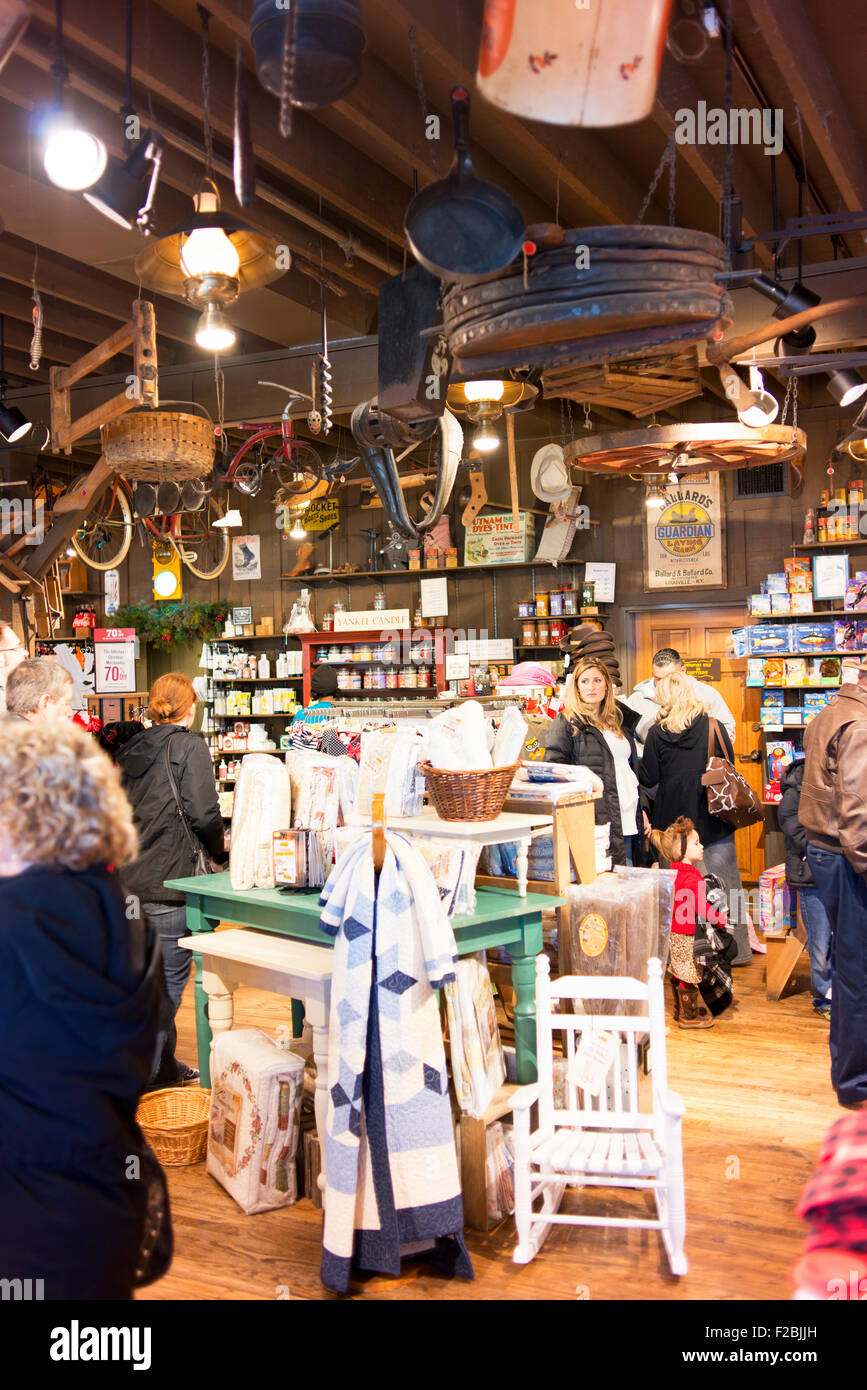 Inside a Cracker Barrel restaurant, a chain of southern-themed restaurants with a gift shop. Stock Photo