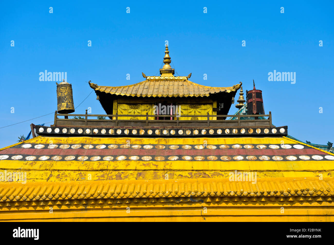 Roof of the Golden Temple Gandan Buddhist monastery, Ulaanbaatar, Mongolia Stock Photo