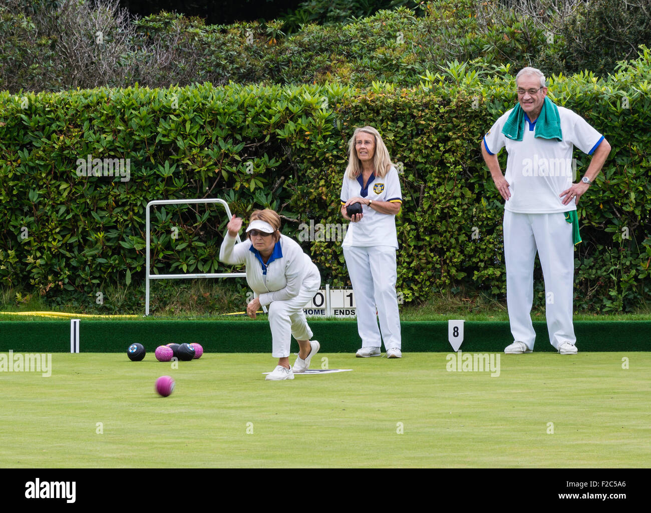 People playing Bowls at the Argyll Bowling Club, Westbourne, Bournemouth, Dorset, England, UK Stock Photo
