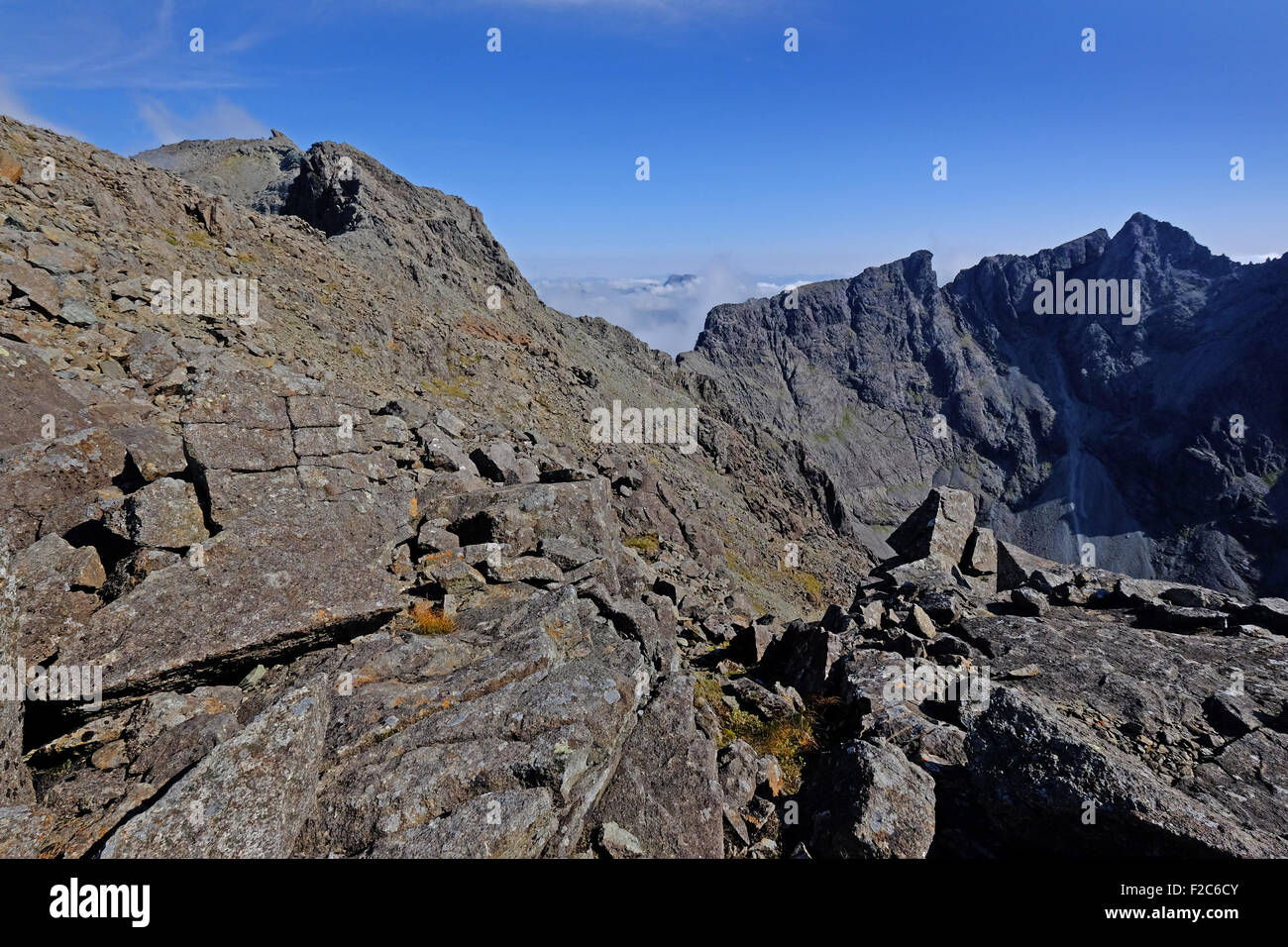 On the Cuillin Ridge, Skye, from left to right : Sgurr Dearg, Bealach Coire Lagan, Sgurr Alasdair Stock Photo