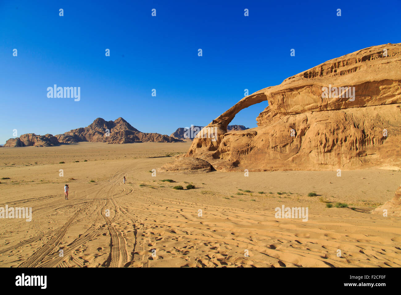 Natural rock arch formation in Wadi Rum ,Jordan Stock Photo