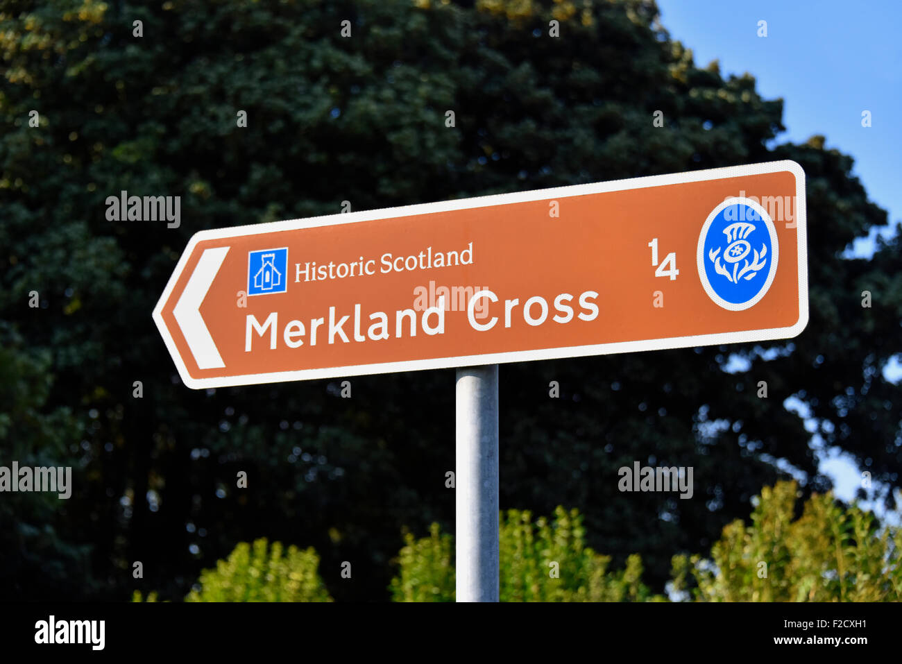 Historic Scotland sign. Merkland Cross. Woodhouse Farm, Kirtlebridge, Dumfries and Galloway, Scotland, United Kingdom, Europe. Stock Photo