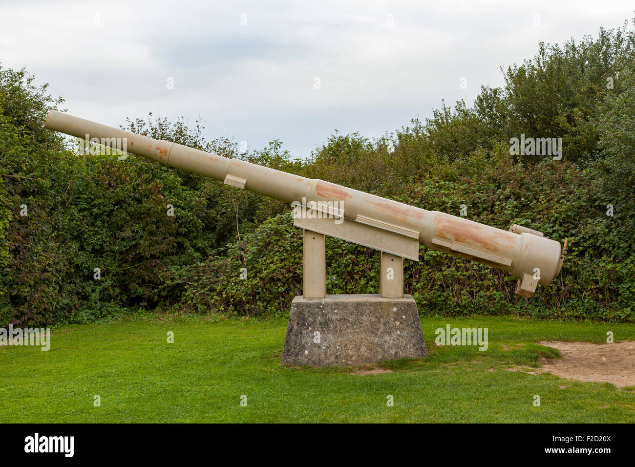 A Captured 155mm German Gun At Pointe Du Hoc, Normandy, France Stock 