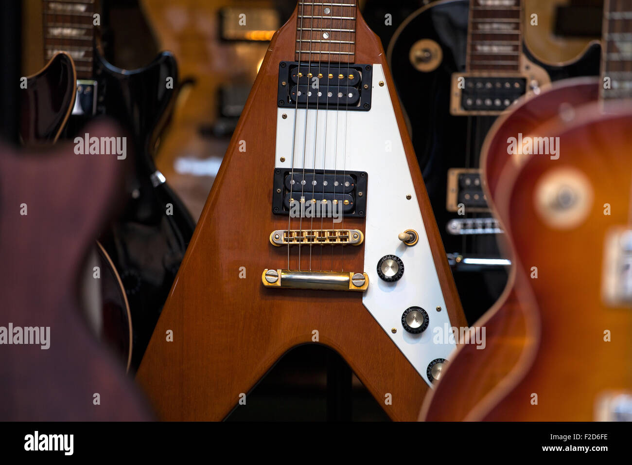 Folk guitars hires stock photography and images Alamy