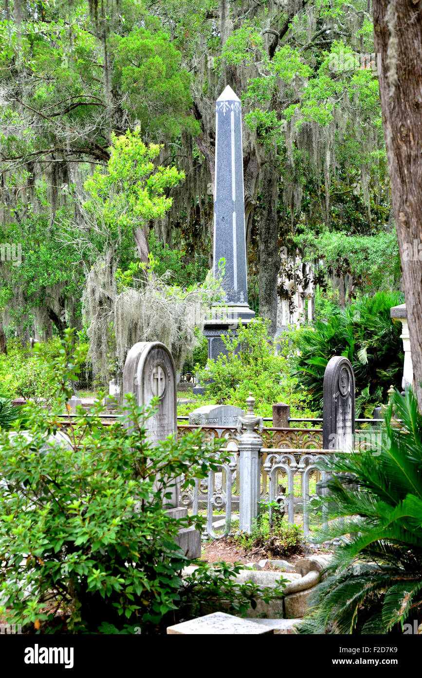 Scenes from Bonaventure Cemetery in Savannah Stock Photo Alamy