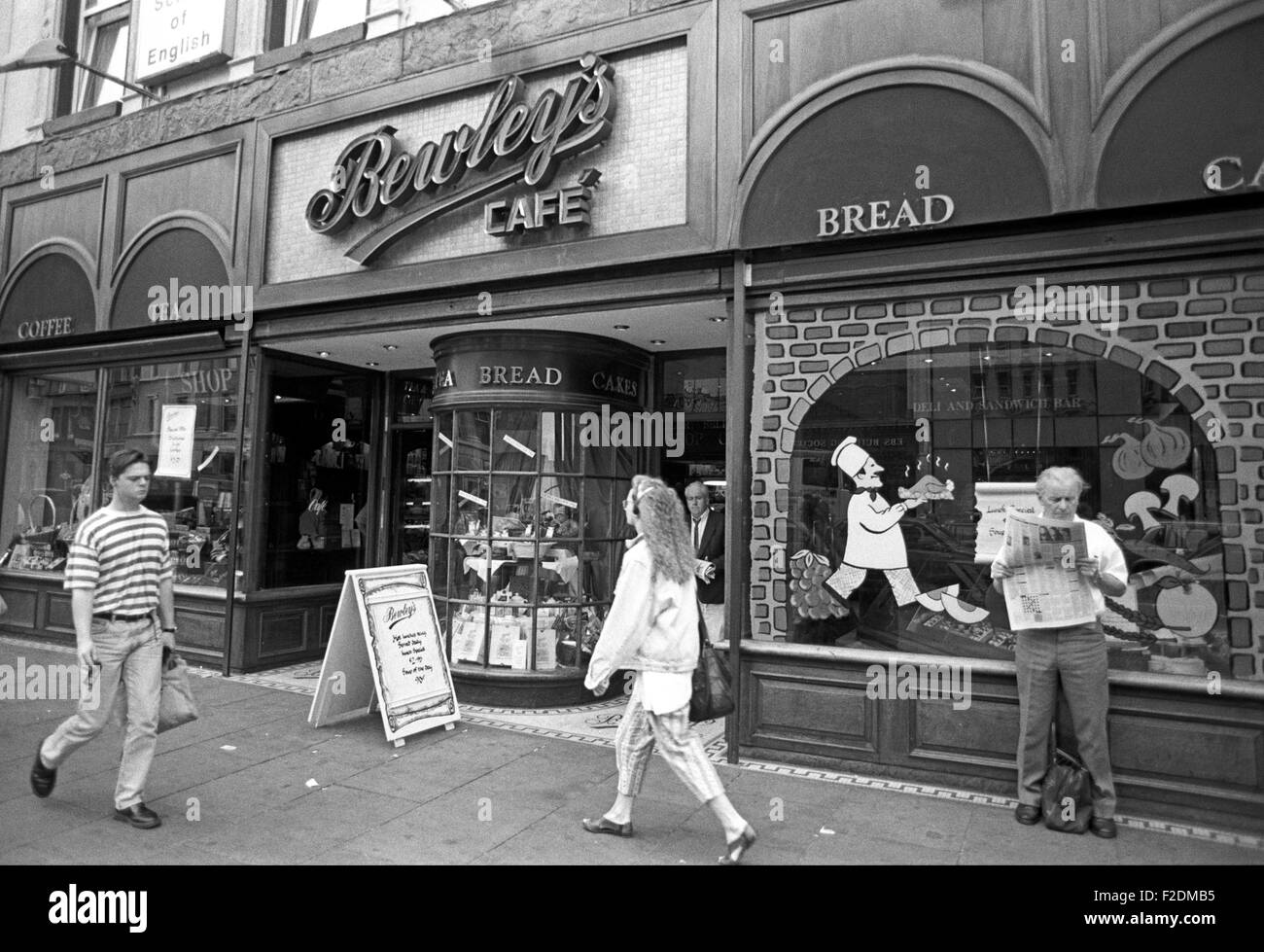 James joyce dublin Black and White Stock Photos & Images Alamy