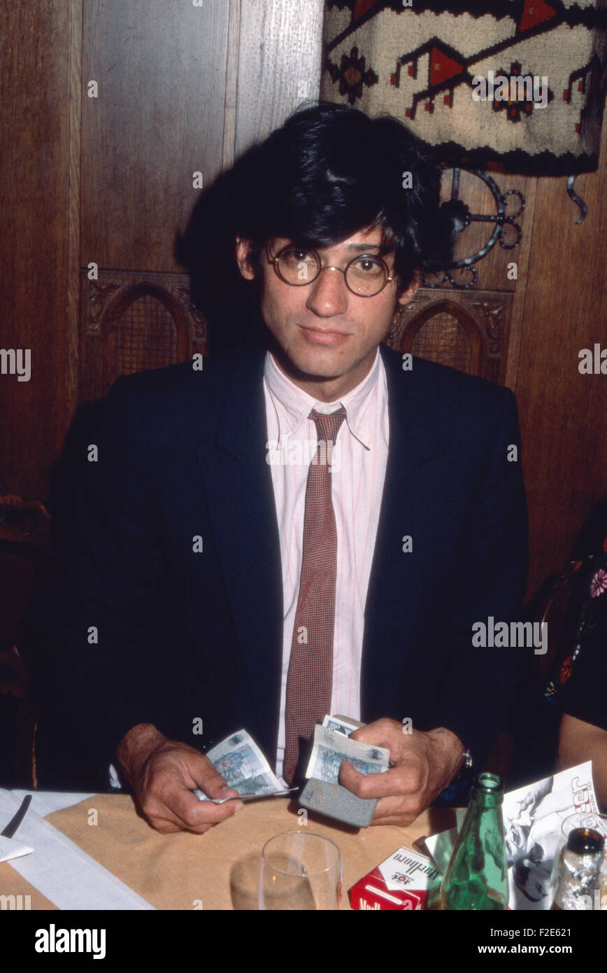 Der israelische Schauspieler Sabi Dorr, Deutschland 1980er Jahre. Israeli  actor Sabi Dorr, Germany 1980s. 24x36DiaV98 Stock Photo - Alamy