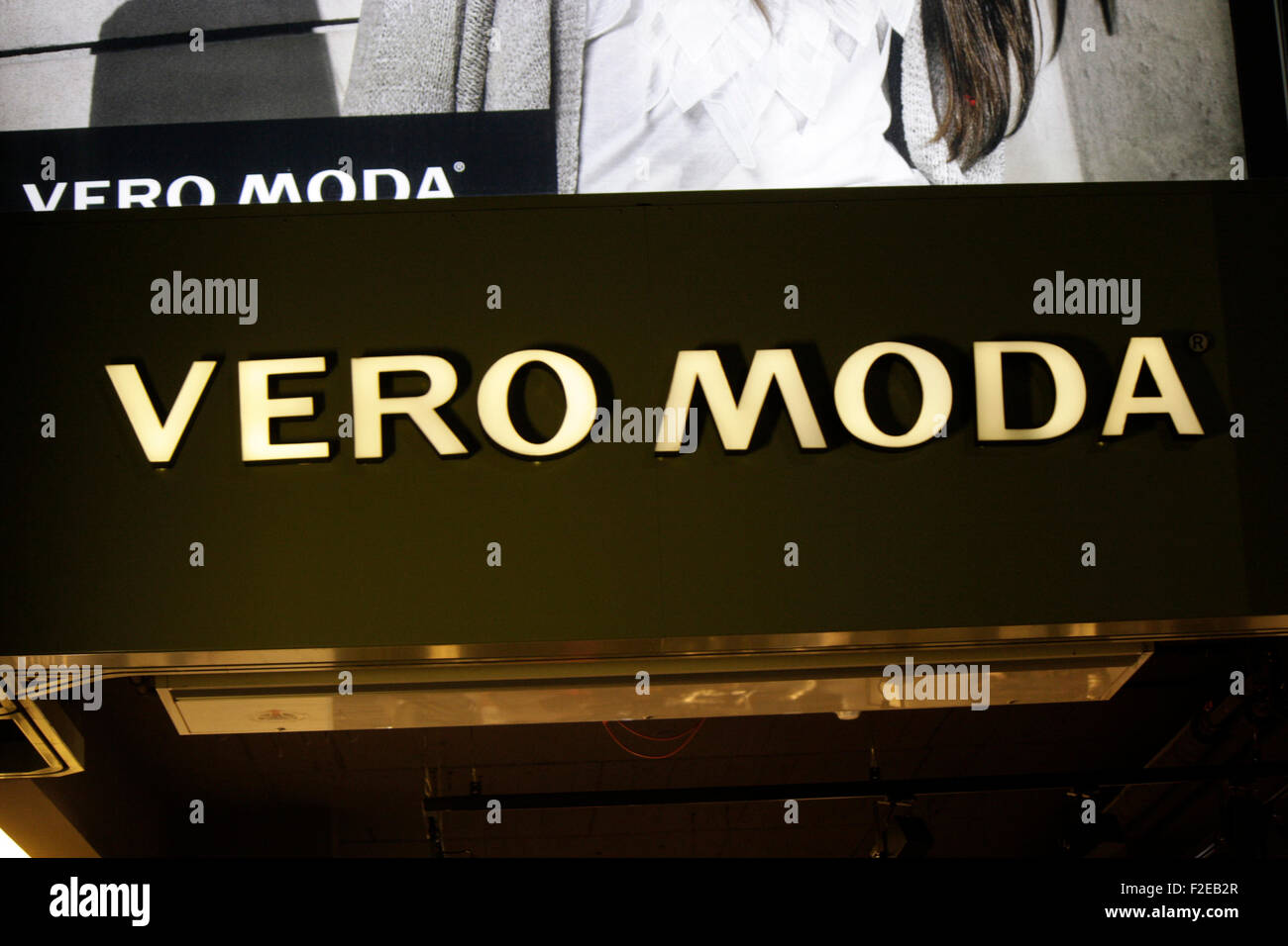 NOVEMBER - BERLIN: brands: the of the manufacturer "Vero Moda", Berlin Stock Photo - Alamy