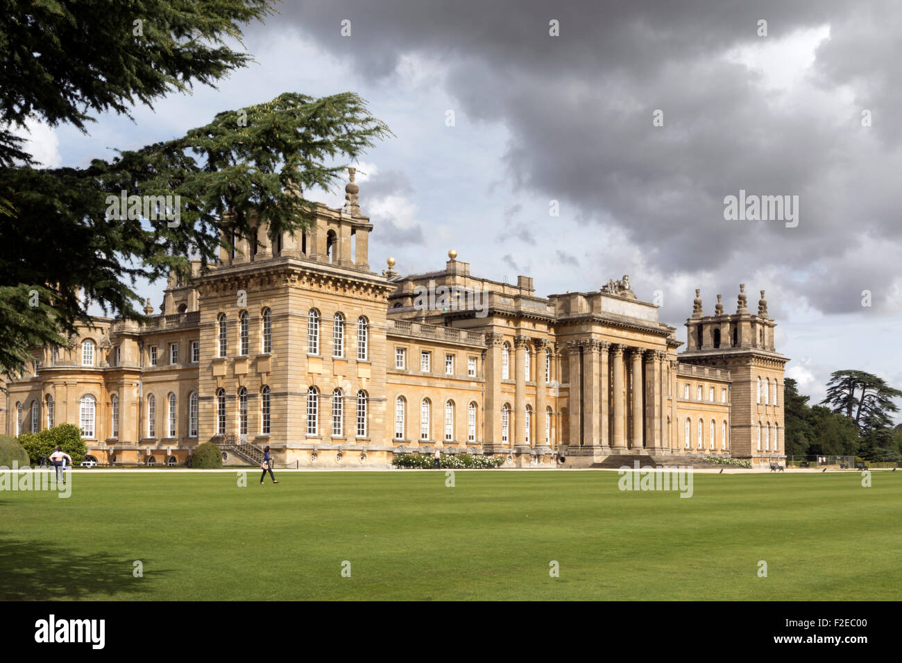 Pristine lawns and rear facade of Blenheim Palace Stock Photo