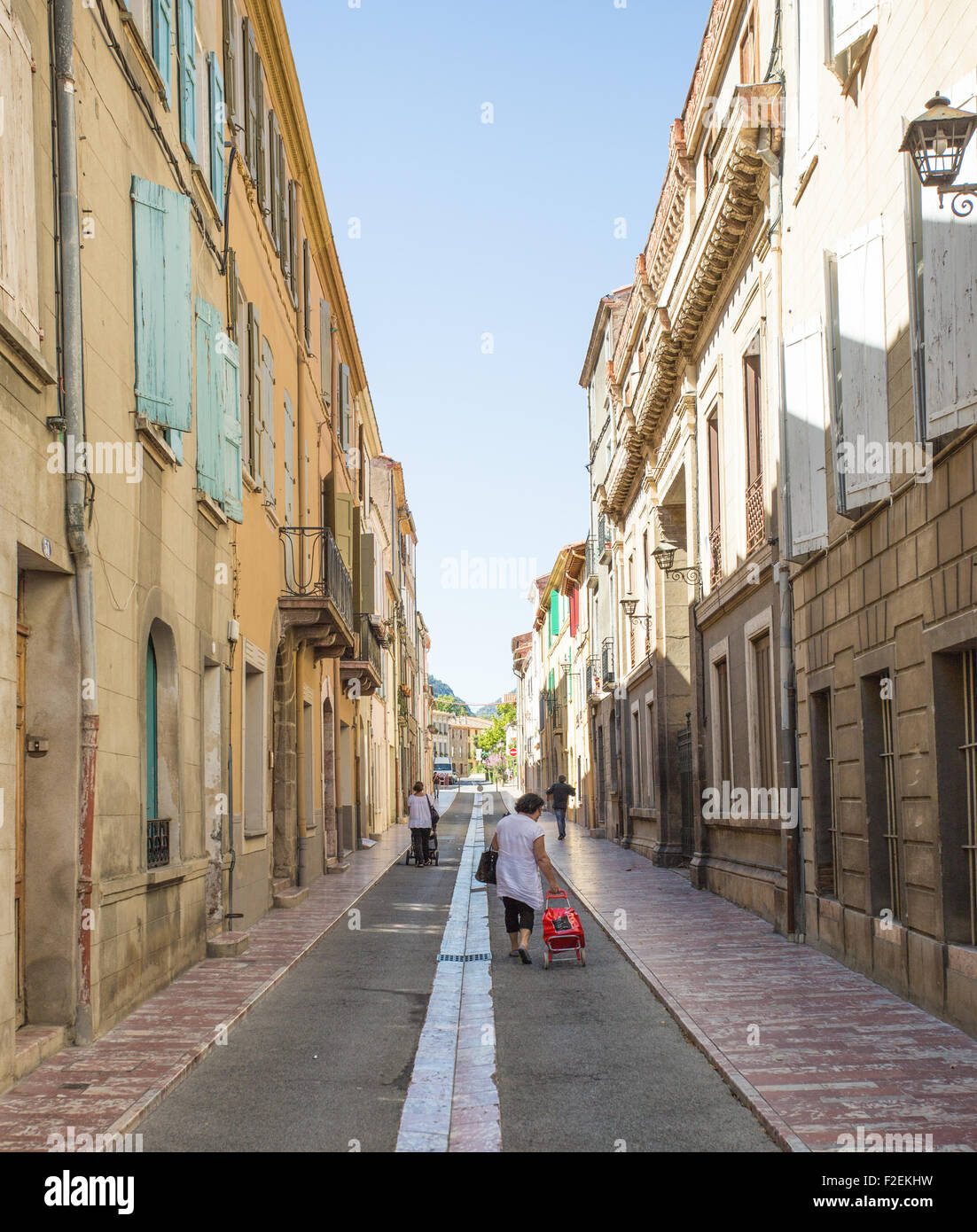 Traditional french street hi-res stock photography and images - Alamy