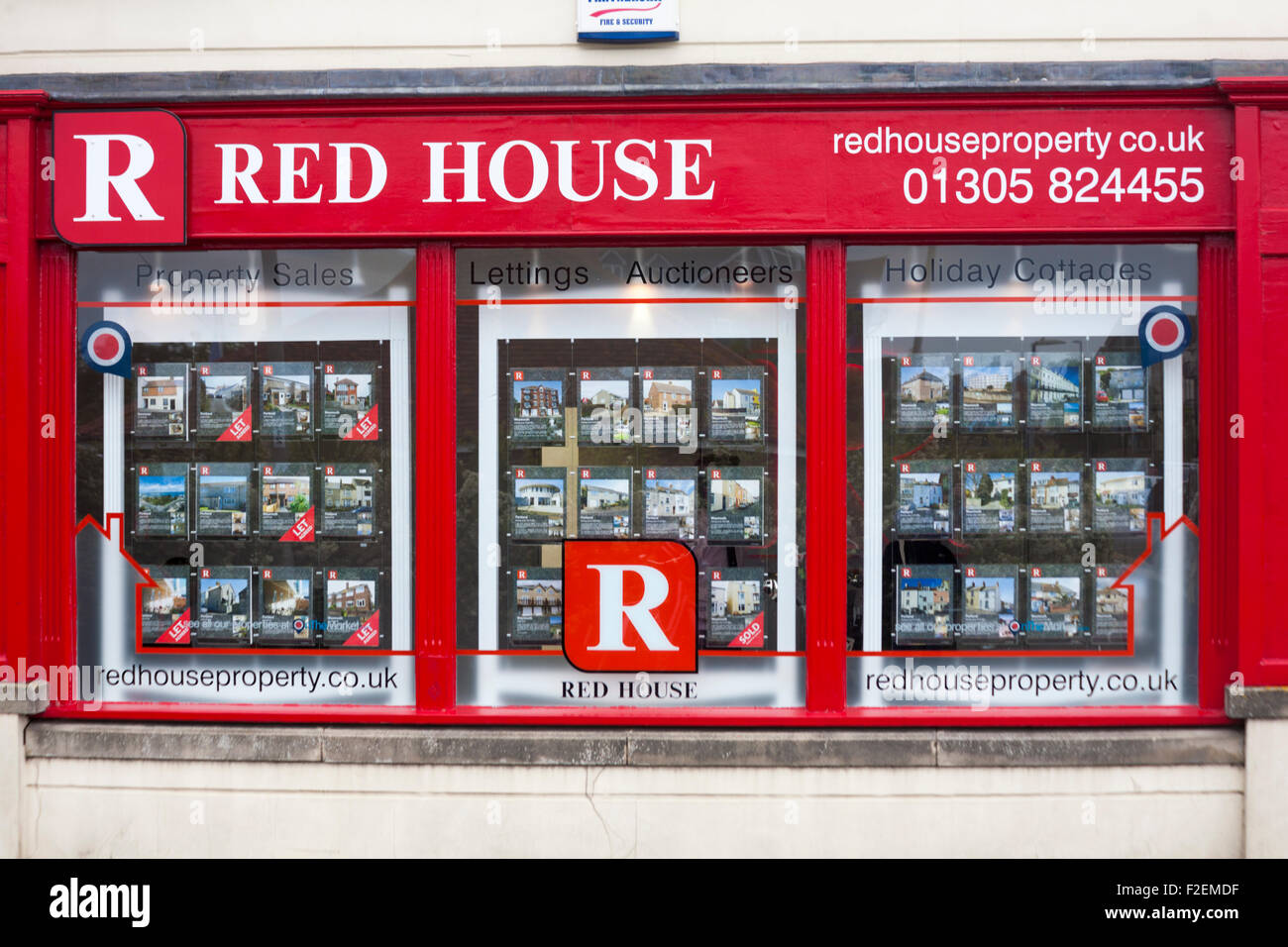 Redhouseproperty hires stock photography and images Alamy
