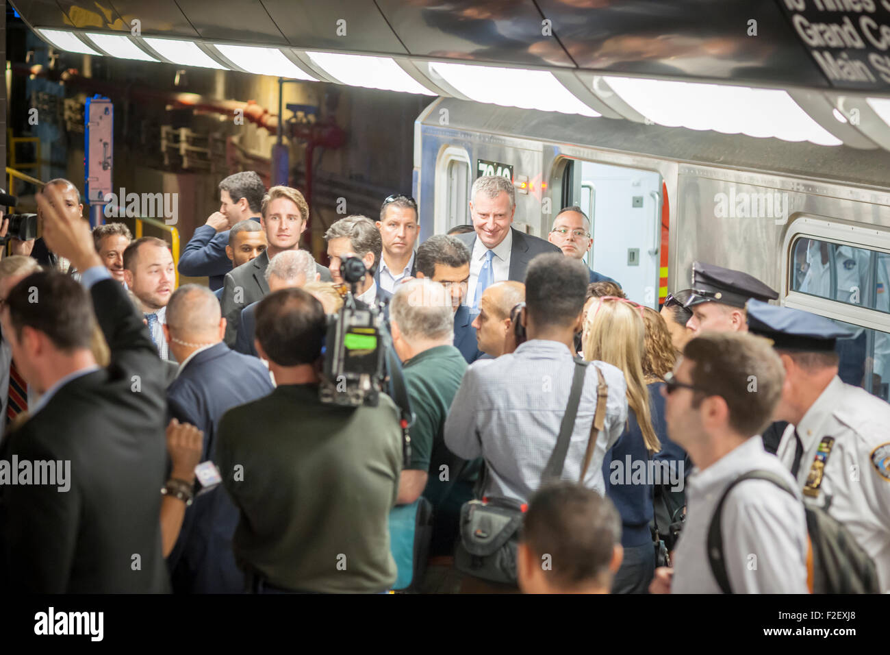 New York Mayor Bill de Blasio with other officials at the new 34th Street-Hudson Yards terminal station on the 7 Subway line extension on its grand opening, Sunday, September 13, 2015. (© Richard B. Levine) Stock Photo