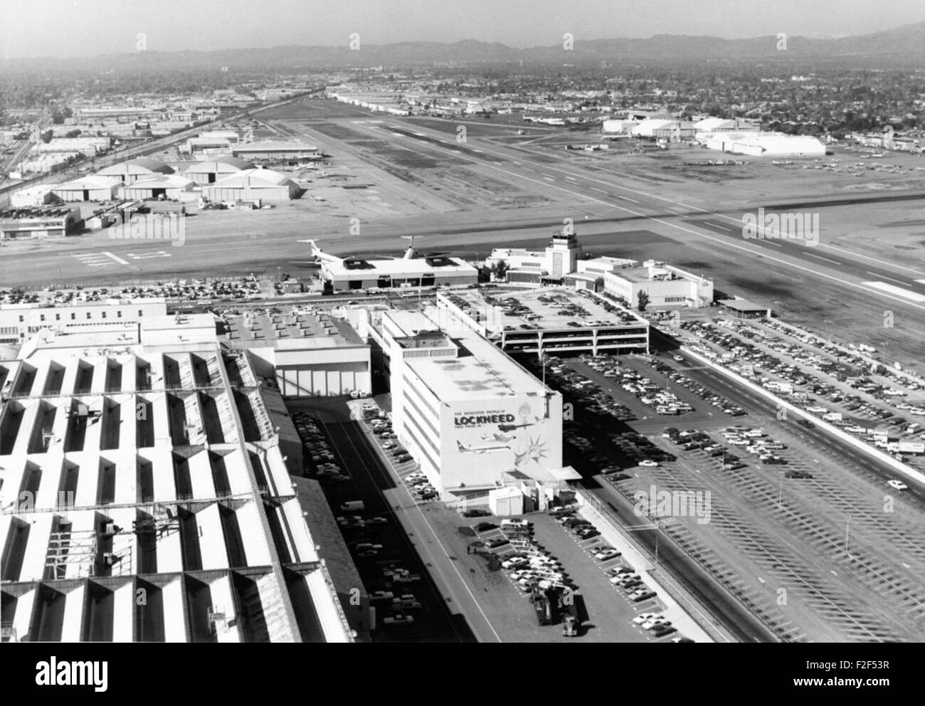 Lockheed Plant Hollywood Burbank Airport Dec78 [Lockheed CC 4474-6 Via ...