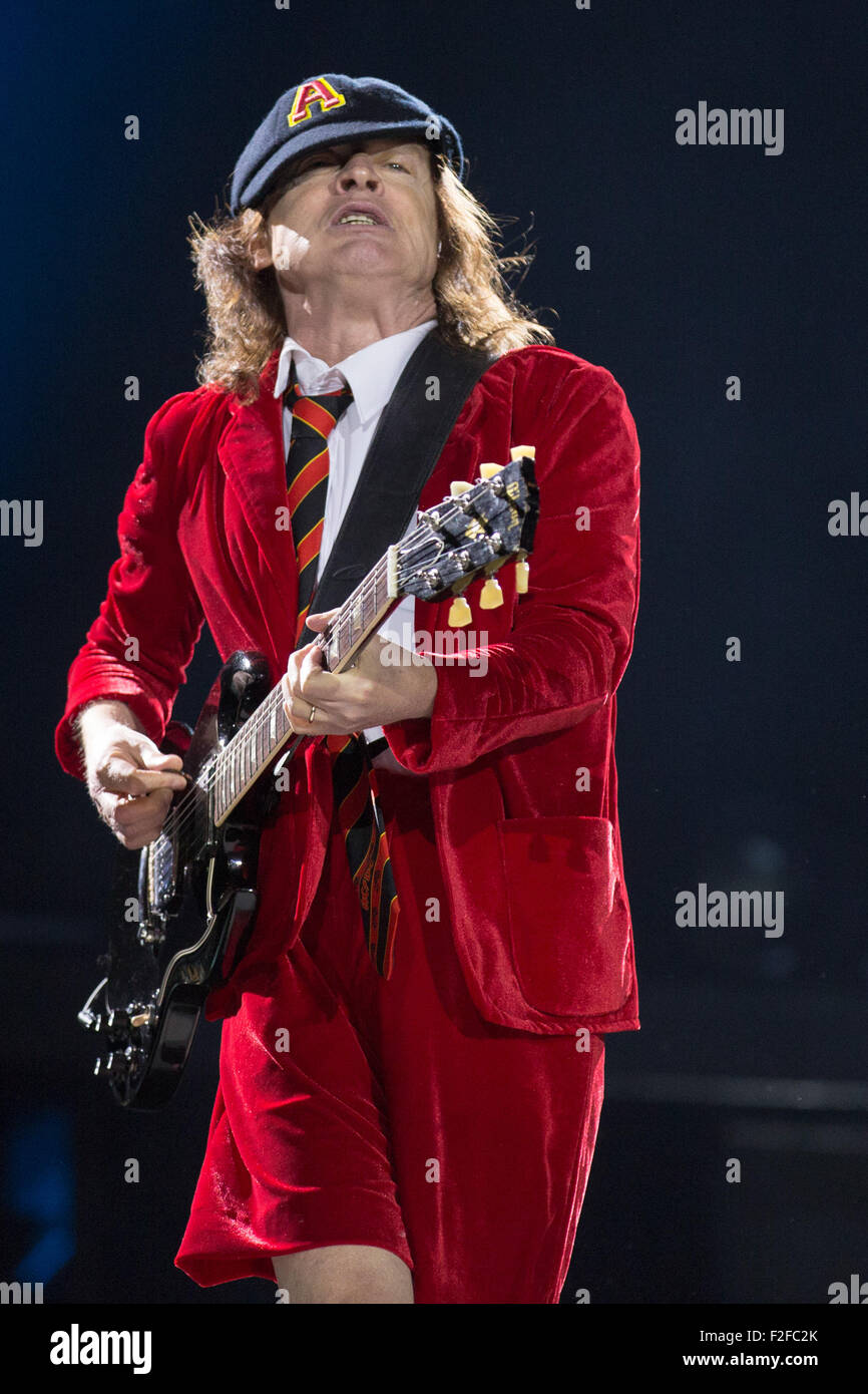 Chicago, Illinois, USA. 15th Sep, 2015. Guitarist ANGUS YOUNG of AC/DC performs live during the Rock or Bust tour at Wrigley Field in Chicago, Illinois © Daniel DeSlover/ZUMA Wire/Alamy Live News Stock Photo