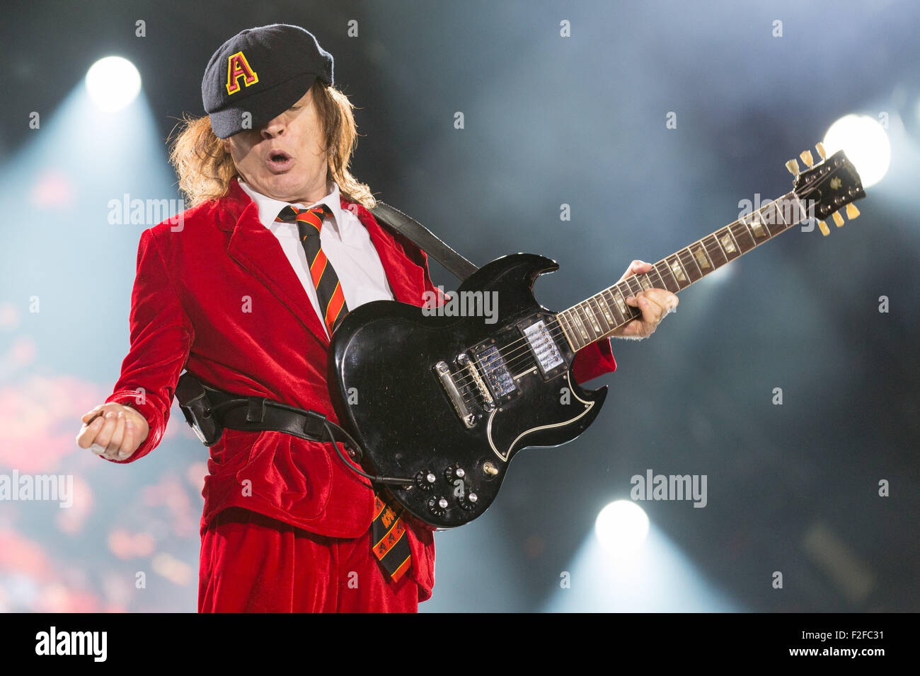 Chicago, Illinois, USA. 15th Sep, 2015. Guitarist ANGUS YOUNG of AC/DC performs live during the Rock or Bust tour at Wrigley Field in Chicago, Illinois © Daniel DeSlover/ZUMA Wire/Alamy Live News Stock Photo