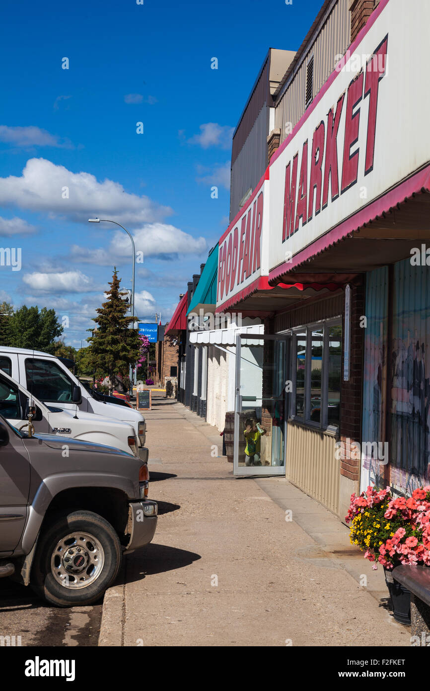 Quiet main street in the town of Castor, Alberta Stock Photo Alamy