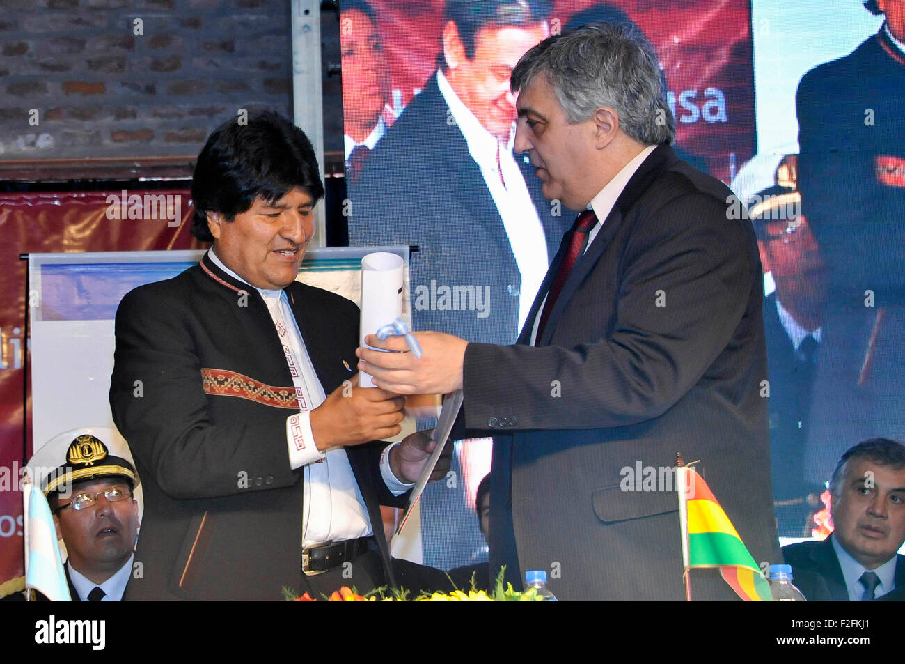 Bernal, Argentina. 17th Sep, 2015. Bolivian President Evo Morales (L) receives the honorary doctor's degree of the National University of Quilmes and National University of Jose C. Paz, in Bernal Town of Buenos Aires Province, Argentina, Sept. 17, 2015. Evo Morales was in Argentina to support the campaign of presidential candidate of the Front for the Victory Daniel Scioli. Credit:  Freddy Zarco/ABI/Xinhua/Alamy Live News Stock Photo