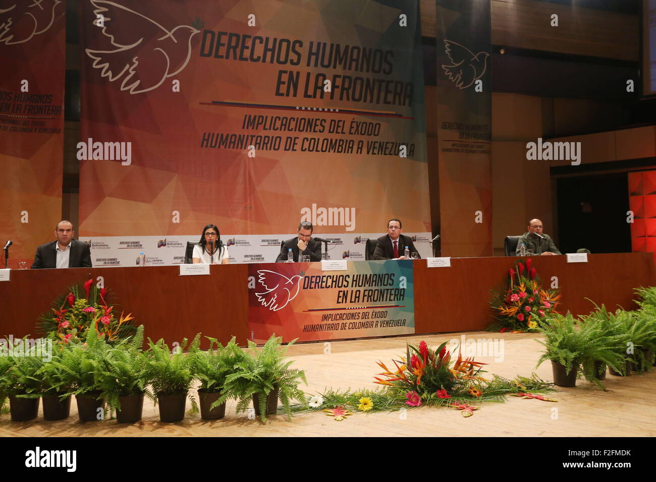 Caracas. 17th Sep, 2015. Venezuelan Vice President Jorge Arreaza (C) takes part in the forum 'Human Rights Border, Implications of the Colombian Mass Exodus' in Caracas Sept. 17, 2015. © Gregorio Teran/AVN/Xinhua/Alamy Live News Stock Photo