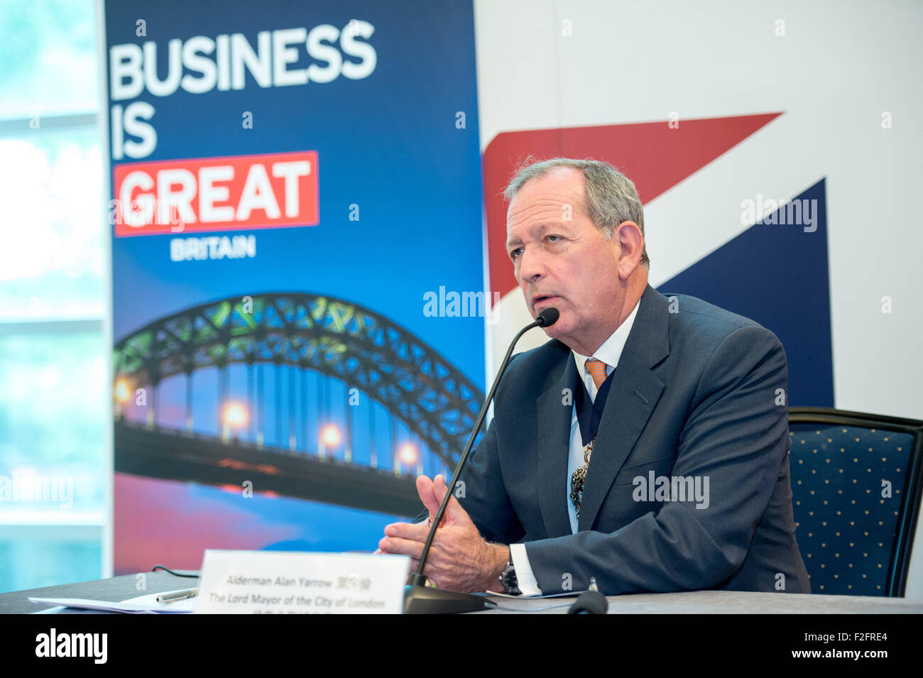 With lord mayor of london alderman alan yarrow hi-res stock photography ...