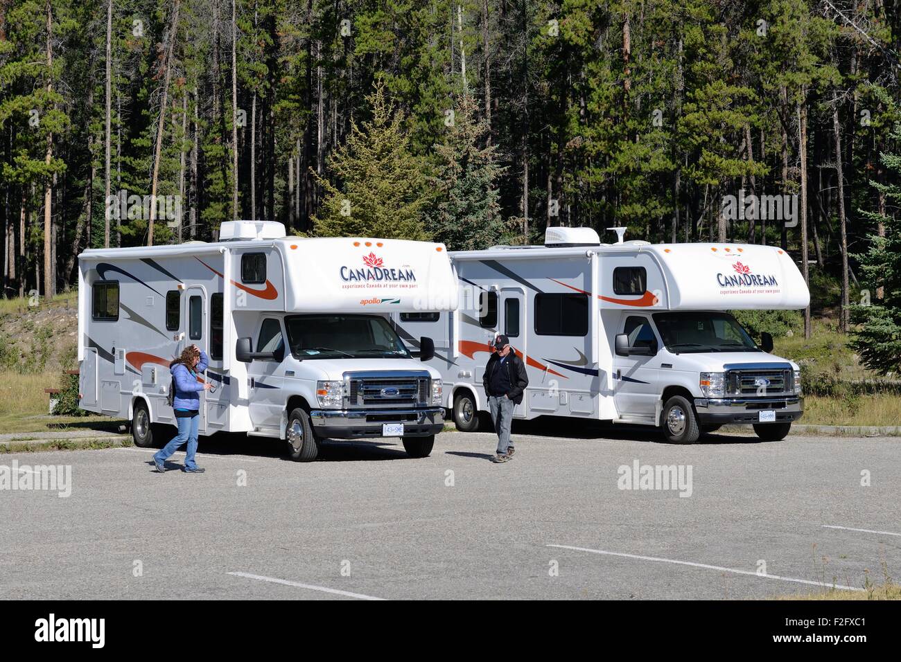 Recreational vehicles hires stock photography and images Alamy