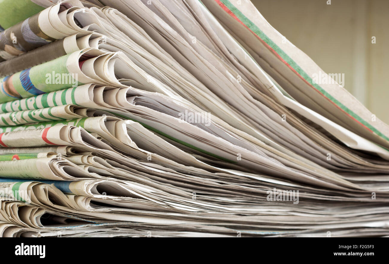 Newspaper article background hires stock photography and images Alamy