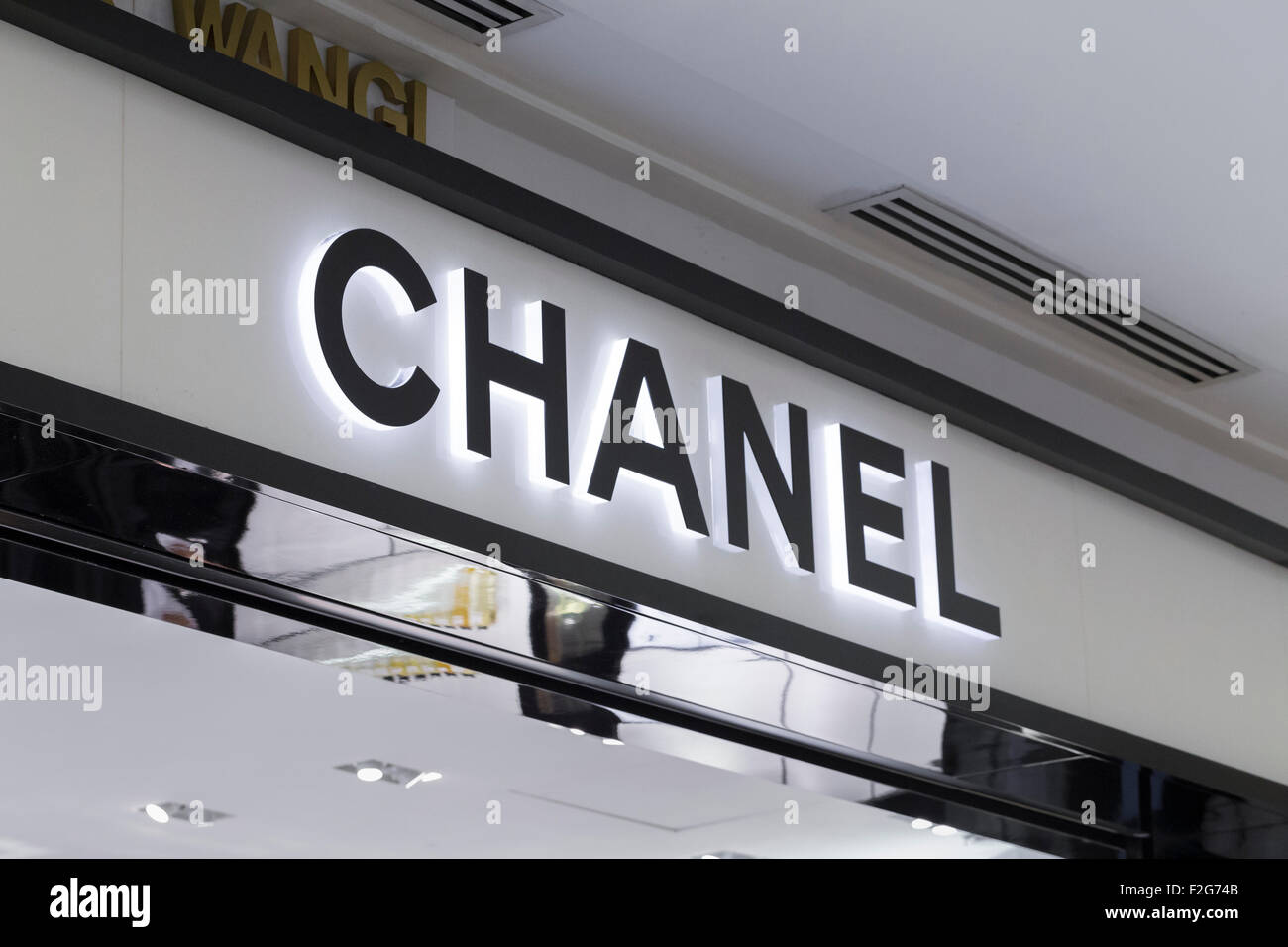 Coco Chanel Logo: History, Evolution, and Meaning - VB