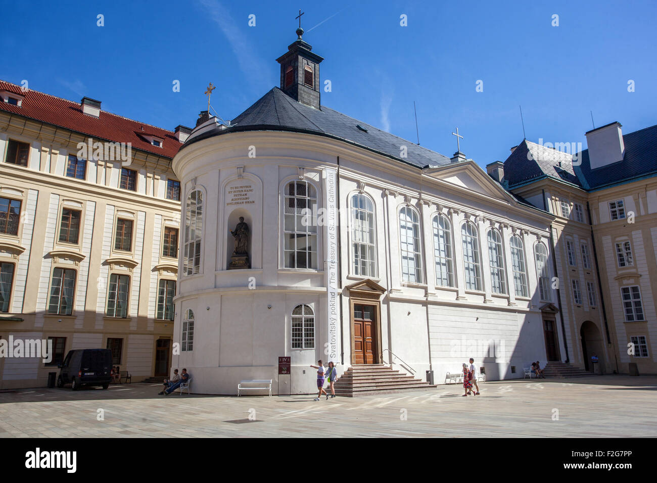 Second courtyard prague castle hi res stock photography and images Alamy