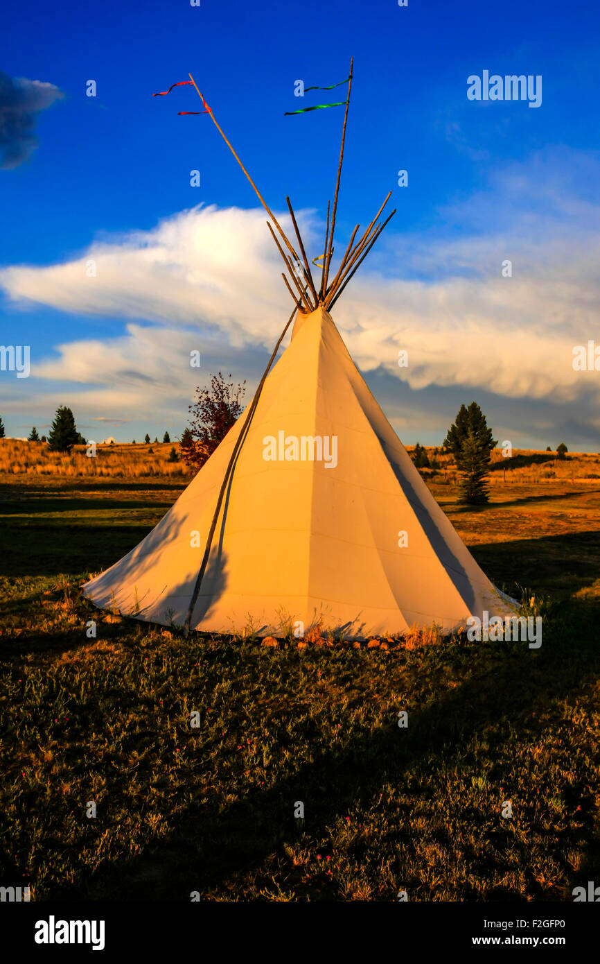 Tepee Native American Tent Indian Tepee High Resolution Stock Photography And Images Alamy