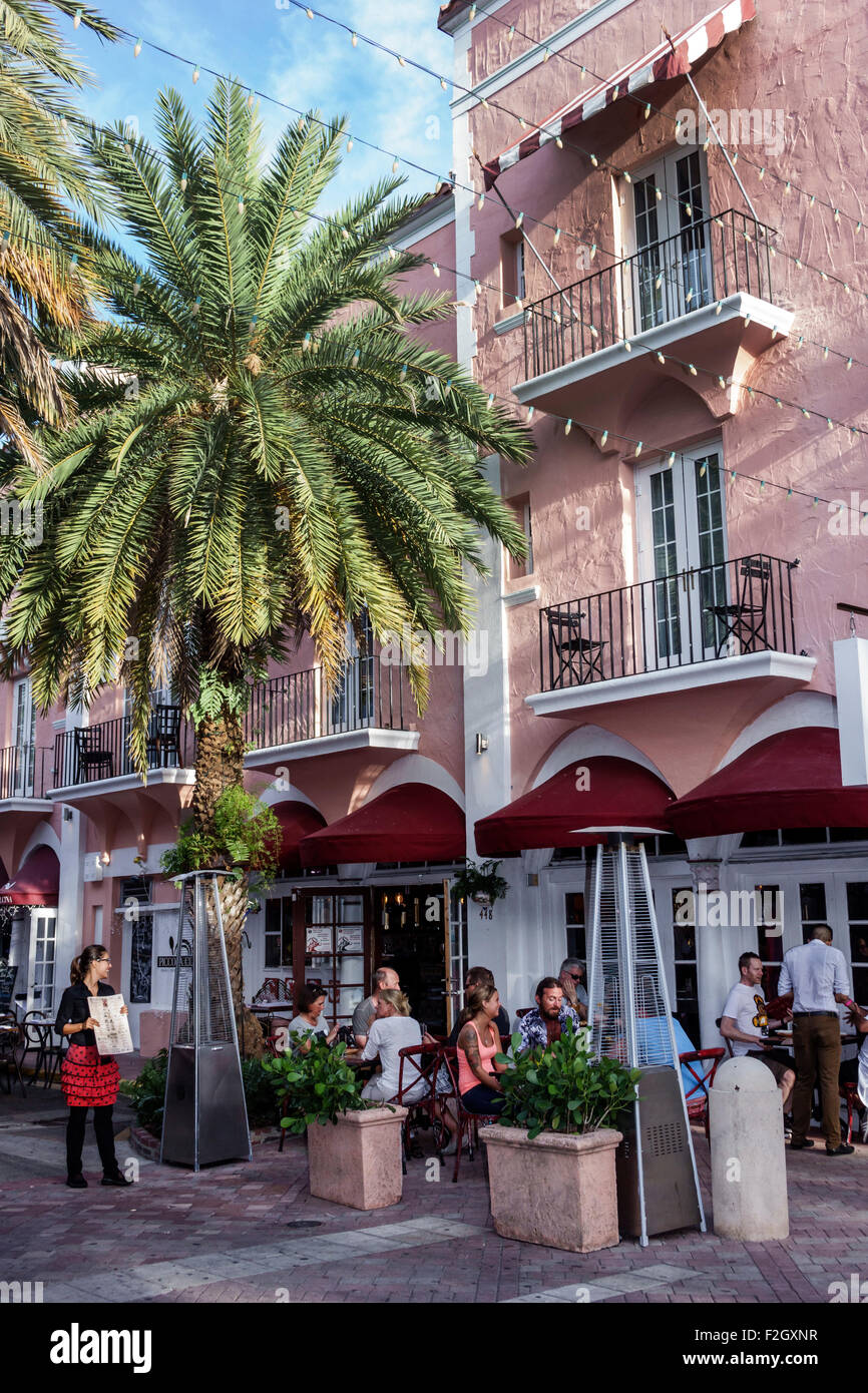 Cucina piccola hires stock photography and images Alamy