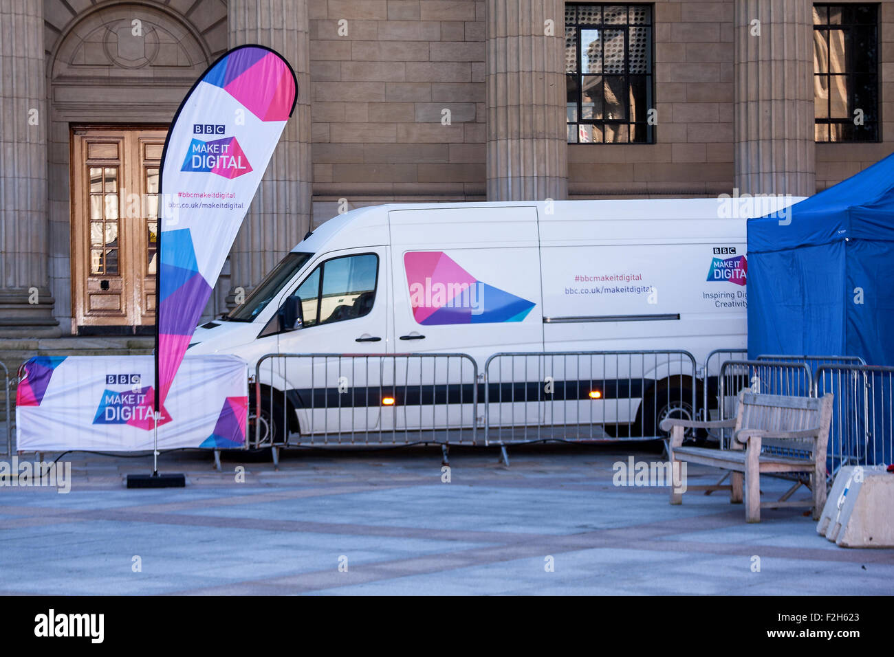 Dundee, Tayside, Scotland, UK, 19th September 2015. Crowds gather on opening day of The BBC “Make It Digital” weekend showcase in Dundee City Square today 19th September and tomorrow 20th September. Opening times are between 1000-1700 on Saturday and 1100 – 1700 on Sunday. “BBC Weather” which uses the variables found in the jet stream to introduce visitors to the basics of coding. “Doctor Who” offers the chance to get to grips with coding by programming The Doctor’s arch enemy, the Daleks. © Dundee Photographics / Alamy Live News. Stock Photo