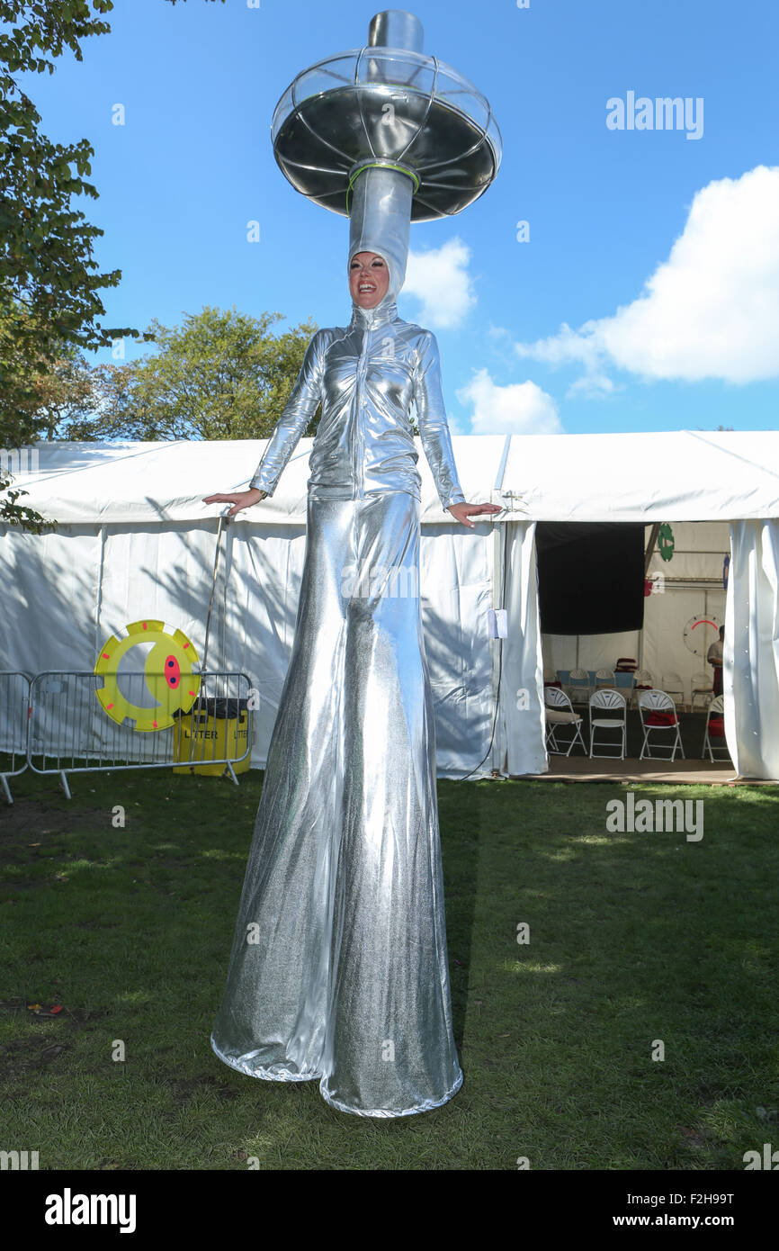 Old Steine, Brighton, East Sussex, UK. British Airways i360 viewing tower costume by Brighton fashion designer Jess Eaton appearing at the Costume Games 2015. 19th September 2015 Stock Photo