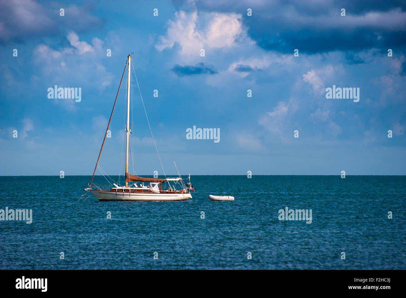 sailboat charter marathon florida