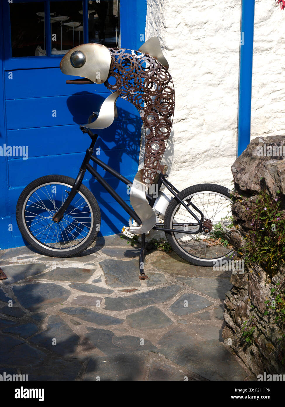 Fish riding a bicycle hi-res stock photography and images - Alamy