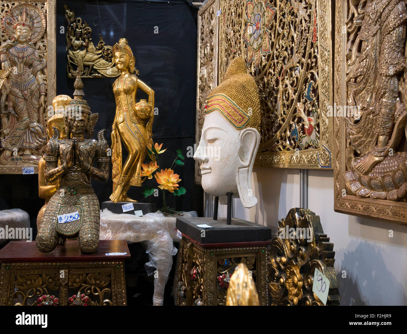 Household goods and antique trade show. Toronto Canada Stock Photo Alamy