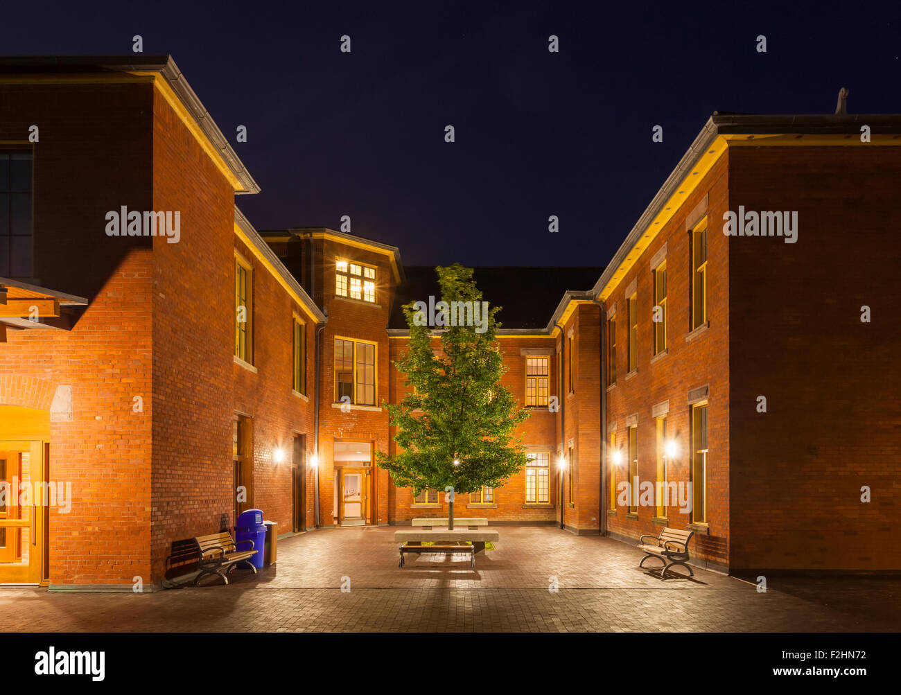 One of the courtyards at the School of Media Studies & Information Technology F Building at the Humber College Lakeshore Campus. Stock Photo