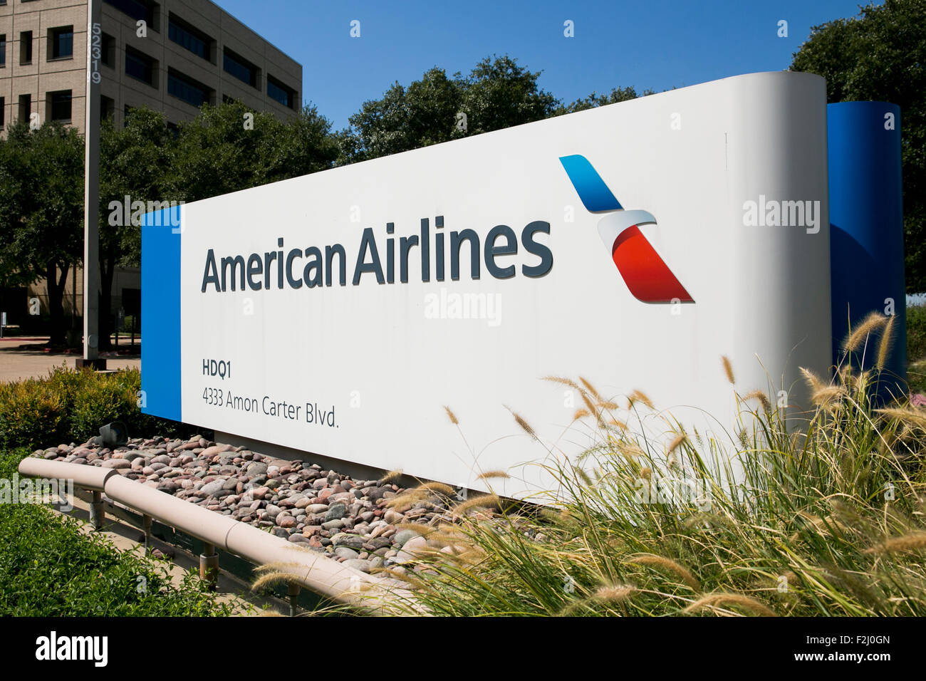 American airlines logo hi-res stock photography and images - Alamy