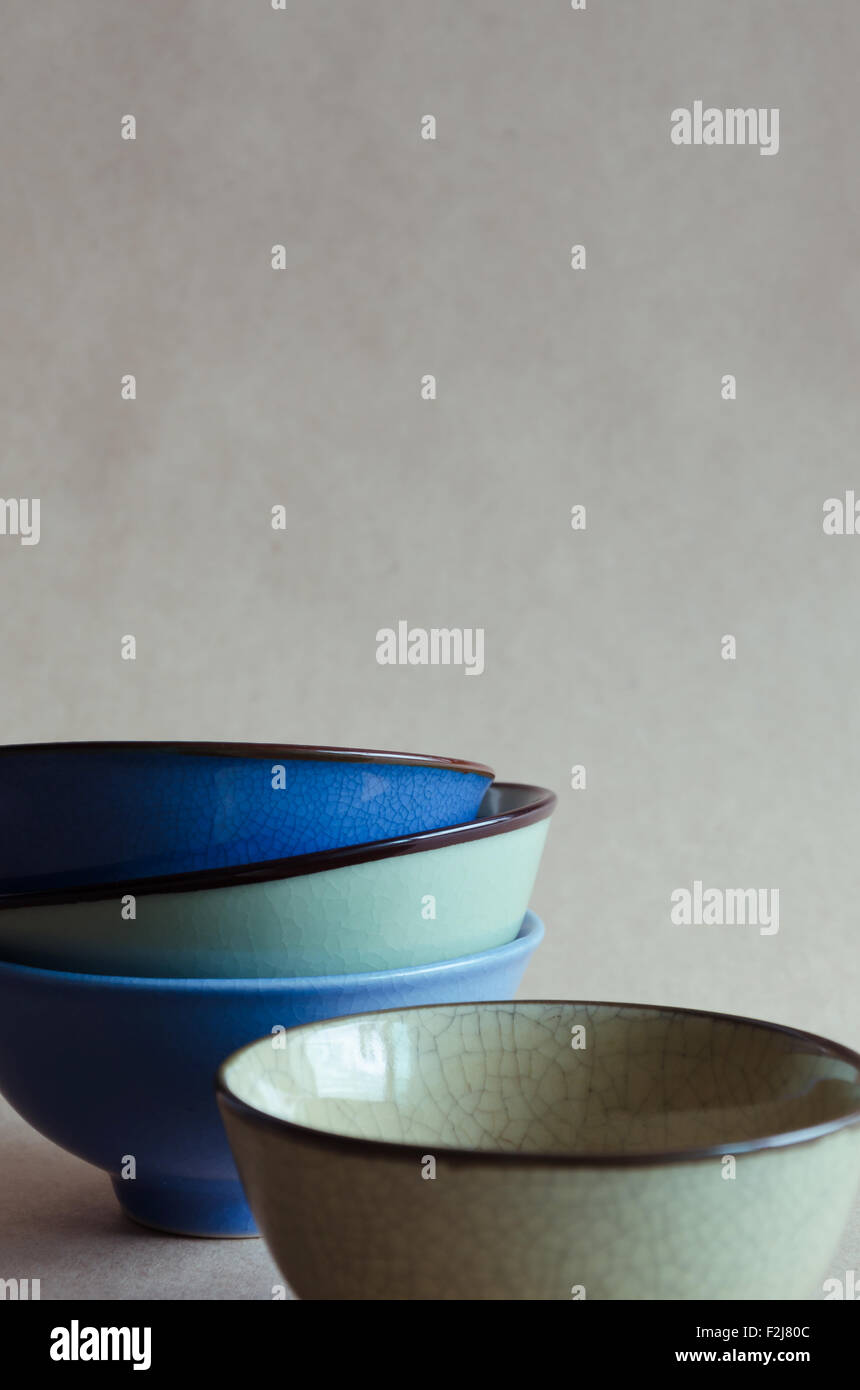 Chinese porcelain pottery hi-res stock photography and images - Alamy