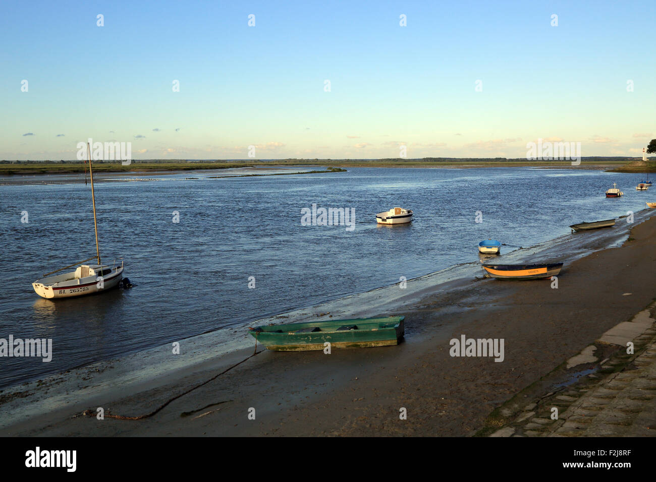 Quai jeanne darc hires stock photography and images Alamy