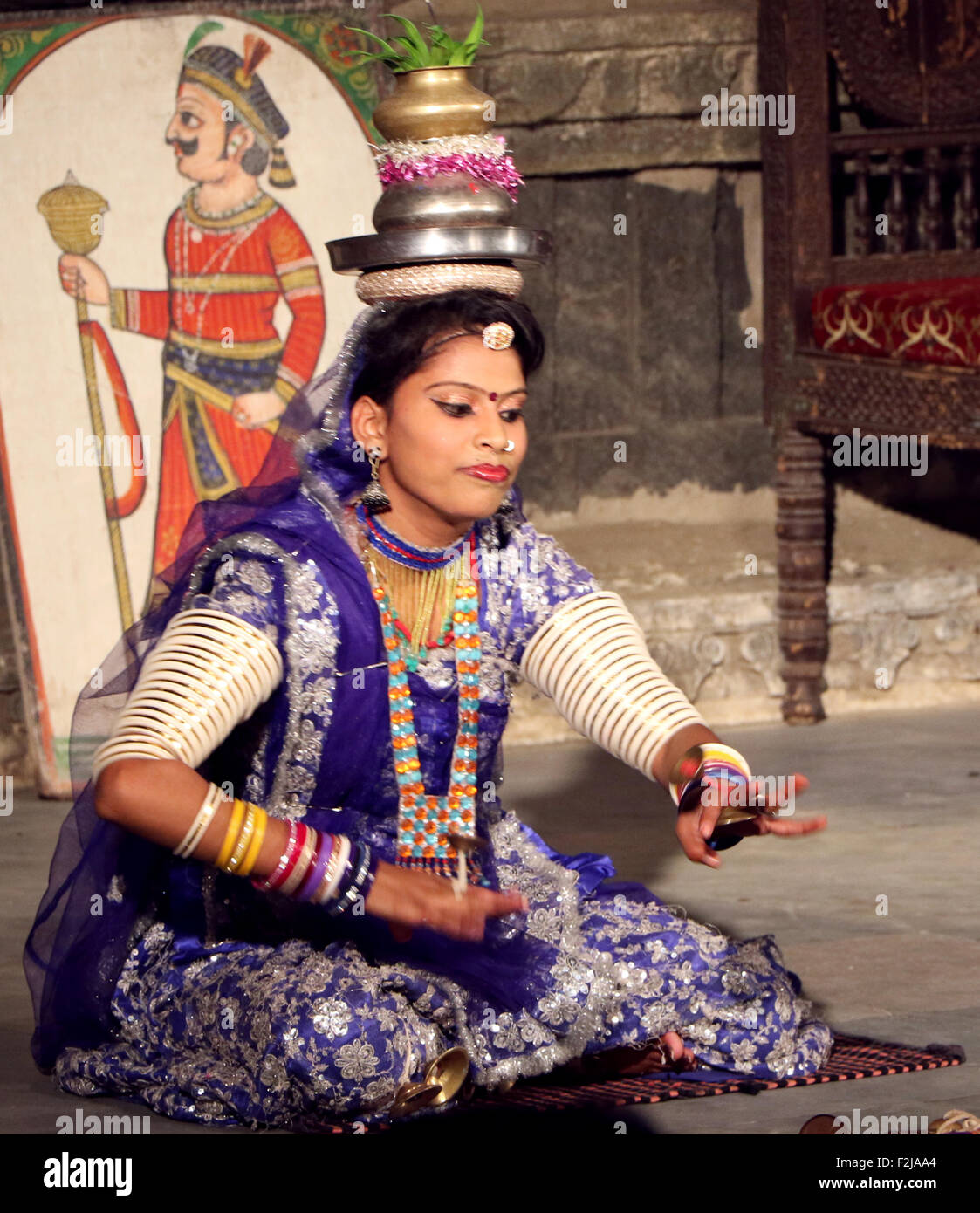 Rajasthani traditional dance Stock Photo - Alamy