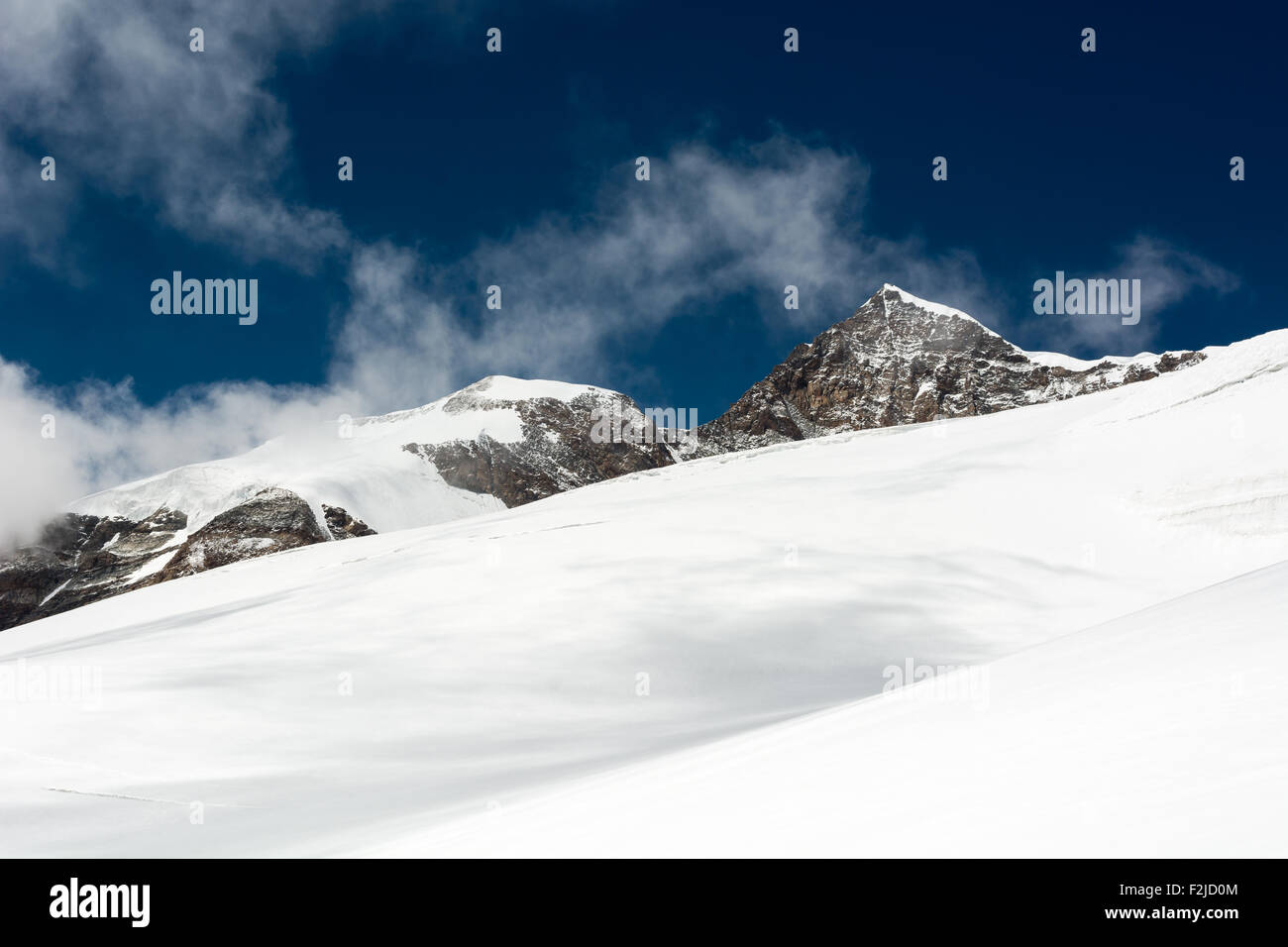 Mountaint top hi-res stock photography and images - Alamy