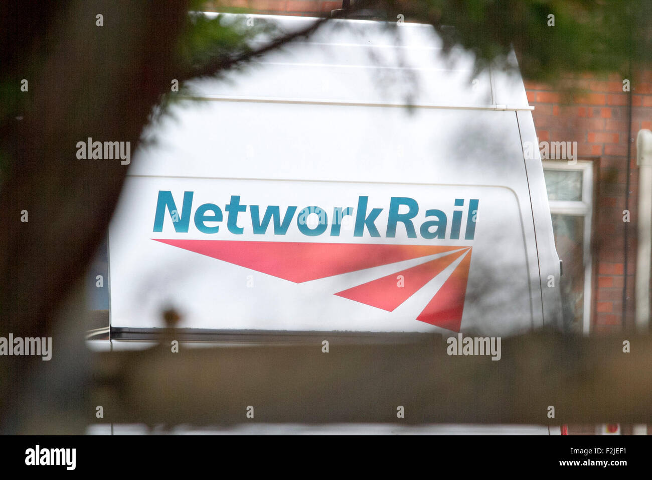 London UK. 20th September 2015. Network Rail company which currently maintains  20,000 miles of track infrastructure and operates 2,500 stations in Britain was renationalised last year with mounting debts at £40billion could become private according to HS1 boss and rail tsar Nicola Shaw Credit:  amer ghazzal/Alamy Live News Stock Photo