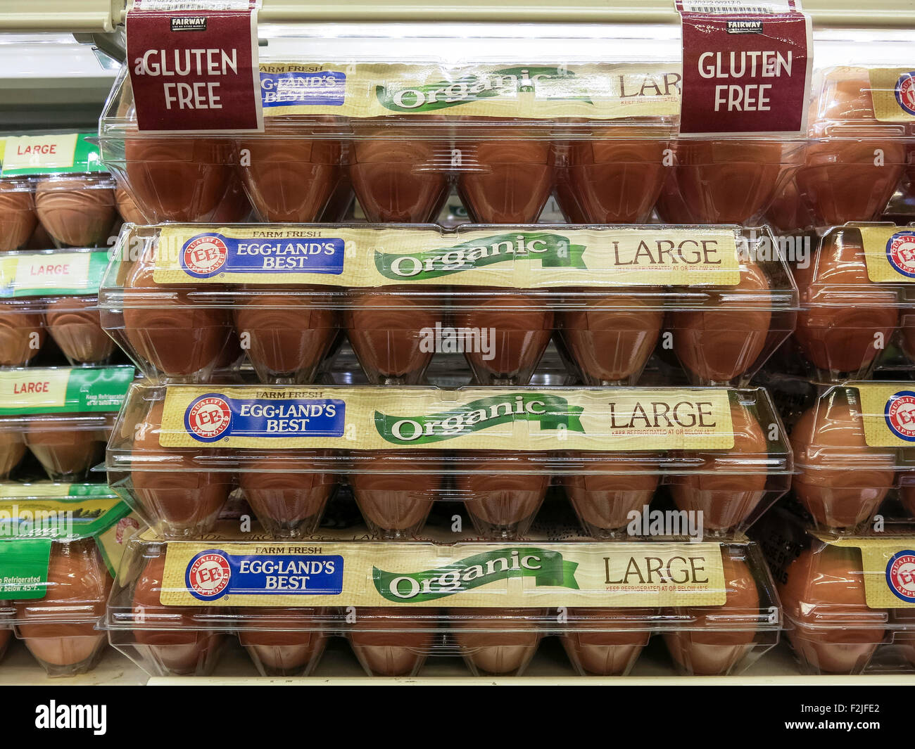 Egg-Land's Best Organic Egg Cartons, Fairway Super Market, New York City, USA Stock Photo