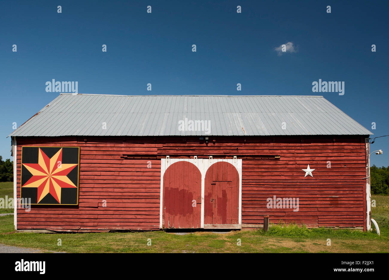 A New World Dutch Barn on the Helderberg Quilt Barn Trail in Berne, New