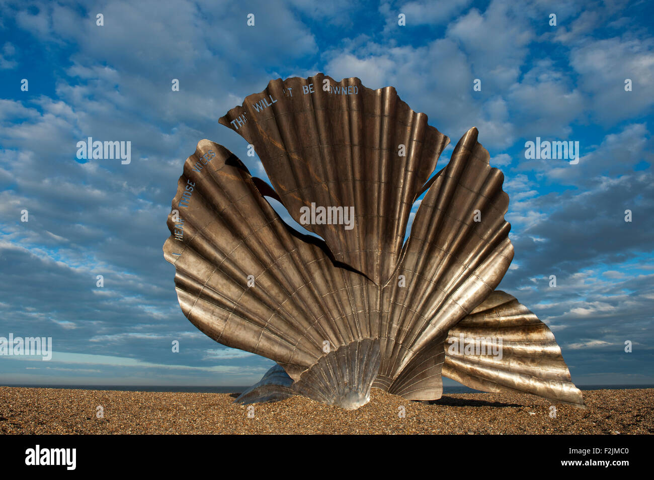 The scallop, a sculpture  to celebrate Benjamin Britten by Maggi Hambling, beach of Aldeburgh suffolk england UK Stock Photo