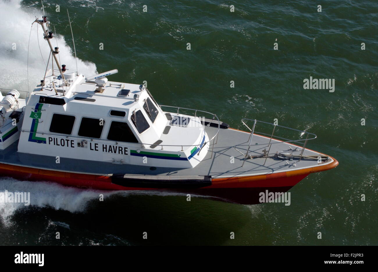 AJAXNETPHOTO. 10TH APRIL, 2006.LE HAVRE, FRANCE. - WORKBOAT - HARBOUR PILOT BOAT. PHOTO:JONATHAN EASTLAND/AJAX REF: D61004 1098 Stock Photo