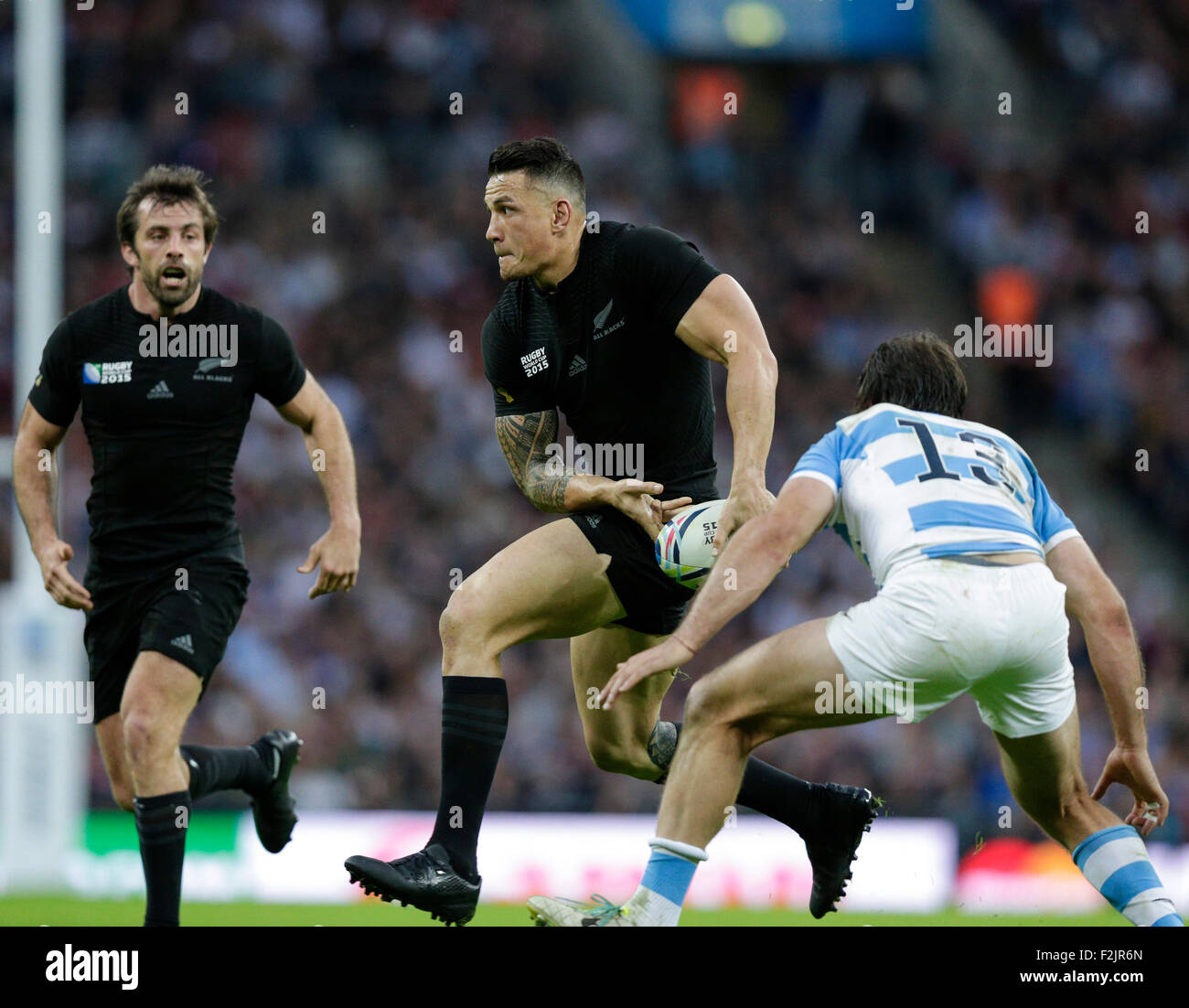 London, UK. 20th Sep, 2015. Rugby World Cup. New Zealand versus Argentina. New Zealand replacement back Sonny Bill Williams in full flight Credit:  Action Plus Sports/Alamy Live News Stock Photo
