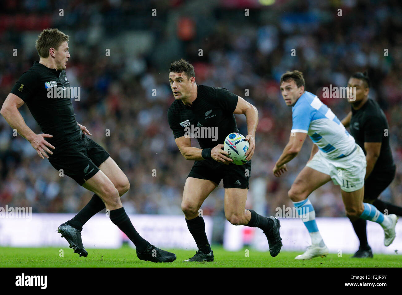 London, UK. 20th Sep, 2015. Rugby World Cup. New Zealand versus Argentina. New Zealand outhalf Dan Carter in action Credit:  Action Plus Sports/Alamy Live News Stock Photo
